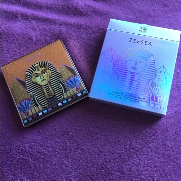 🎁 Zeesea Pyramid Sphinx eyeshadow palette new in box - Picture 3 of 3